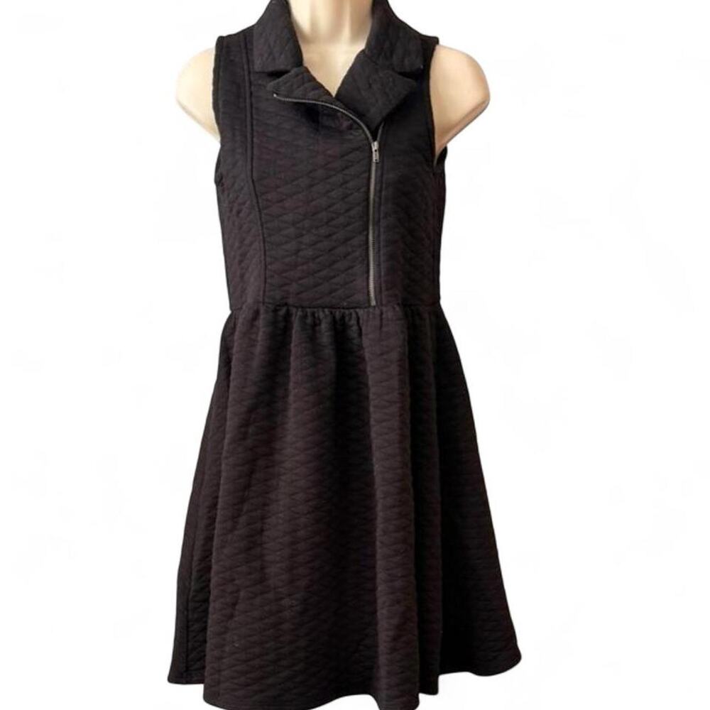 Zunie black dress with collar...